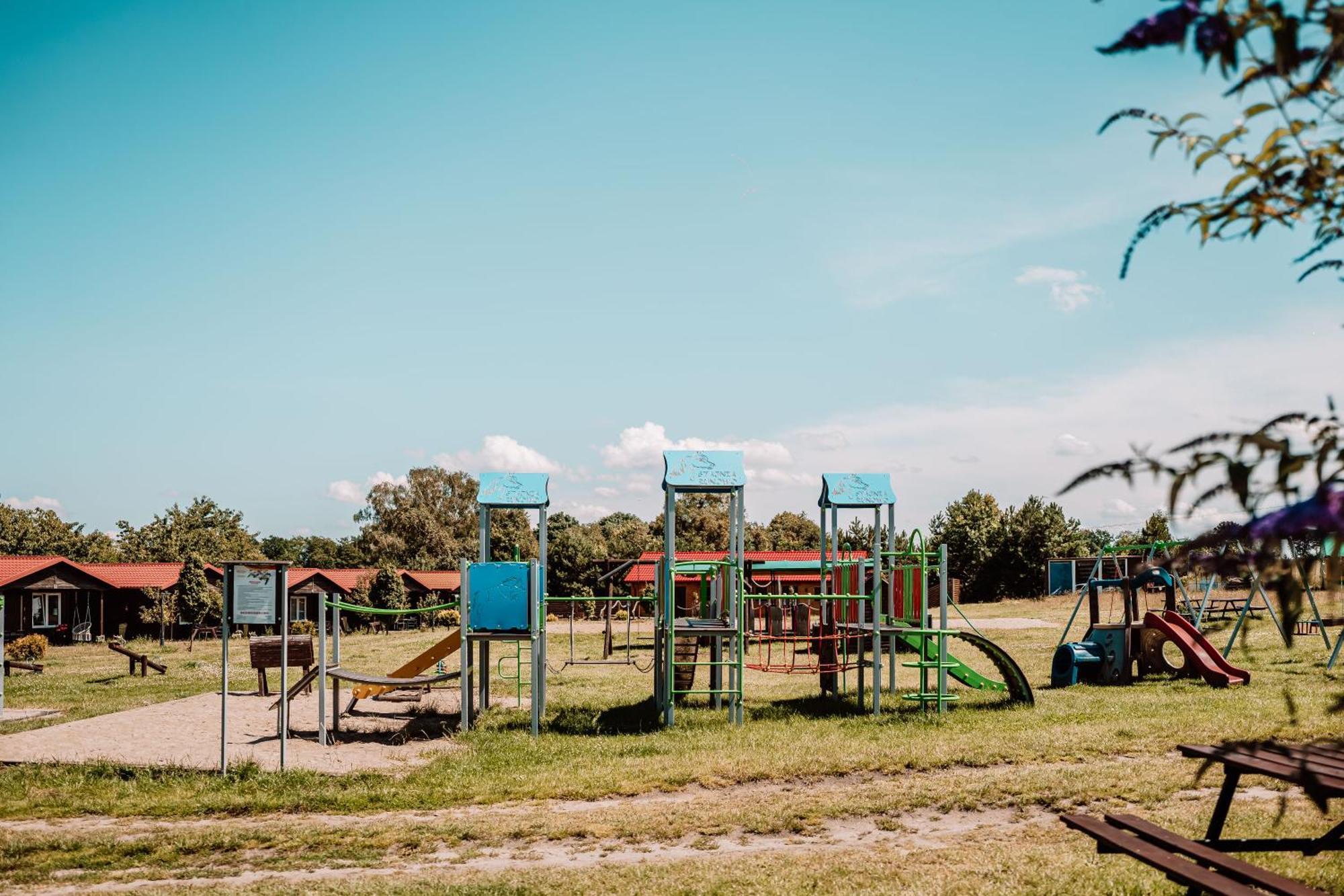 Palac Pod Bocianim Gniazdem Runowo  Exterior foto